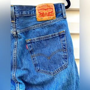 LEVI’S 501 MEDIUM WASH REGULAR FIT | W33 L34